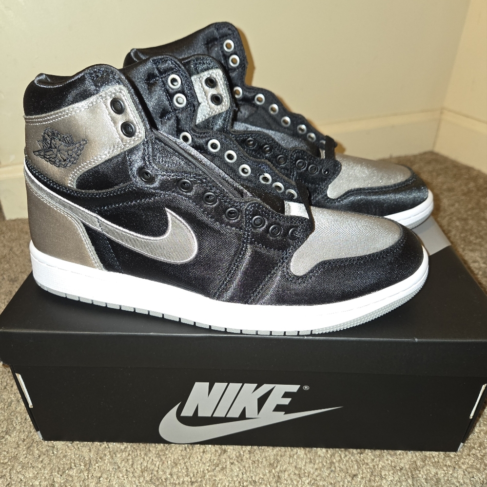 NIB Air Jordan 1 Retro High OG Satin Shadow - Picture 2 of 9